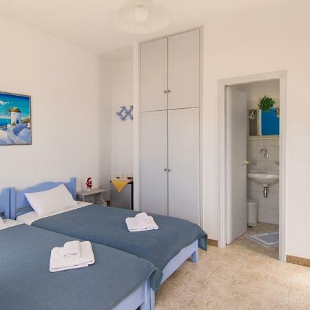 Evgenia Rooms And Apartments Folegandros Town Bagian luar foto