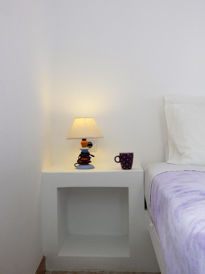Evgenia Rooms And Apartments Folegandros Town Bagian luar foto