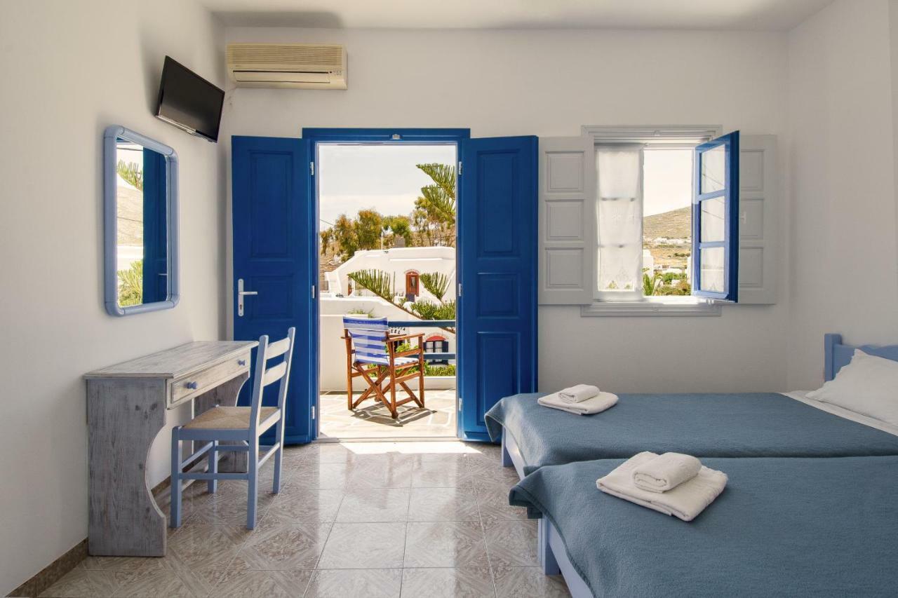 Evgenia Rooms And Apartments Folegandros Town Bagian luar foto
